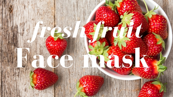 Yogurt, honey and mixed berry mask