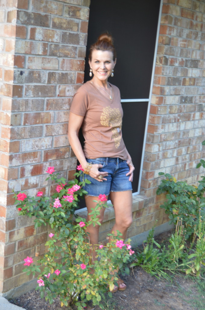 Denim shorts & Sole Hope graphic tee