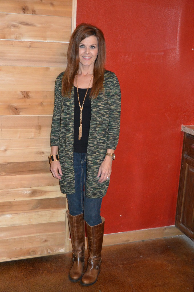Skinny jeans, tee, fair isle/printed long sweater, scarf, riding boots (opps, didn't see scarf and added a necklace  